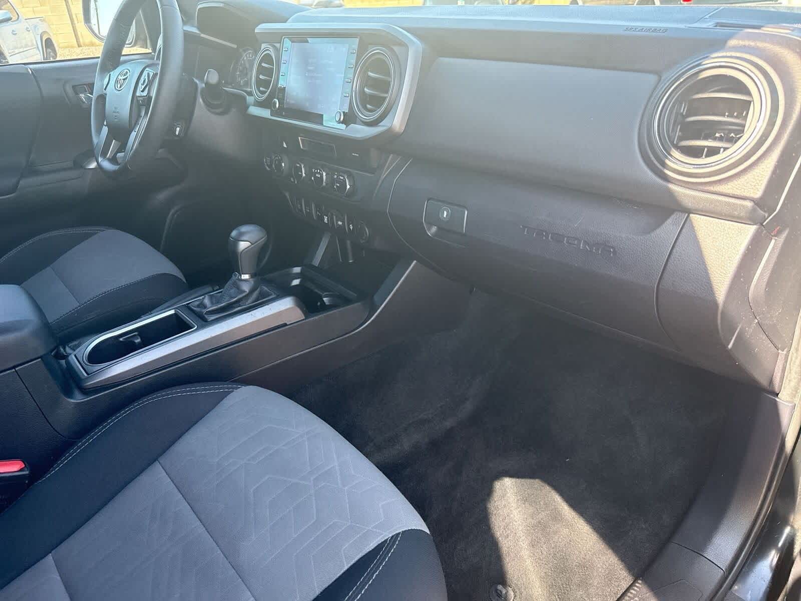 Thumbnail: 2021 Toyota Tacoma - 11