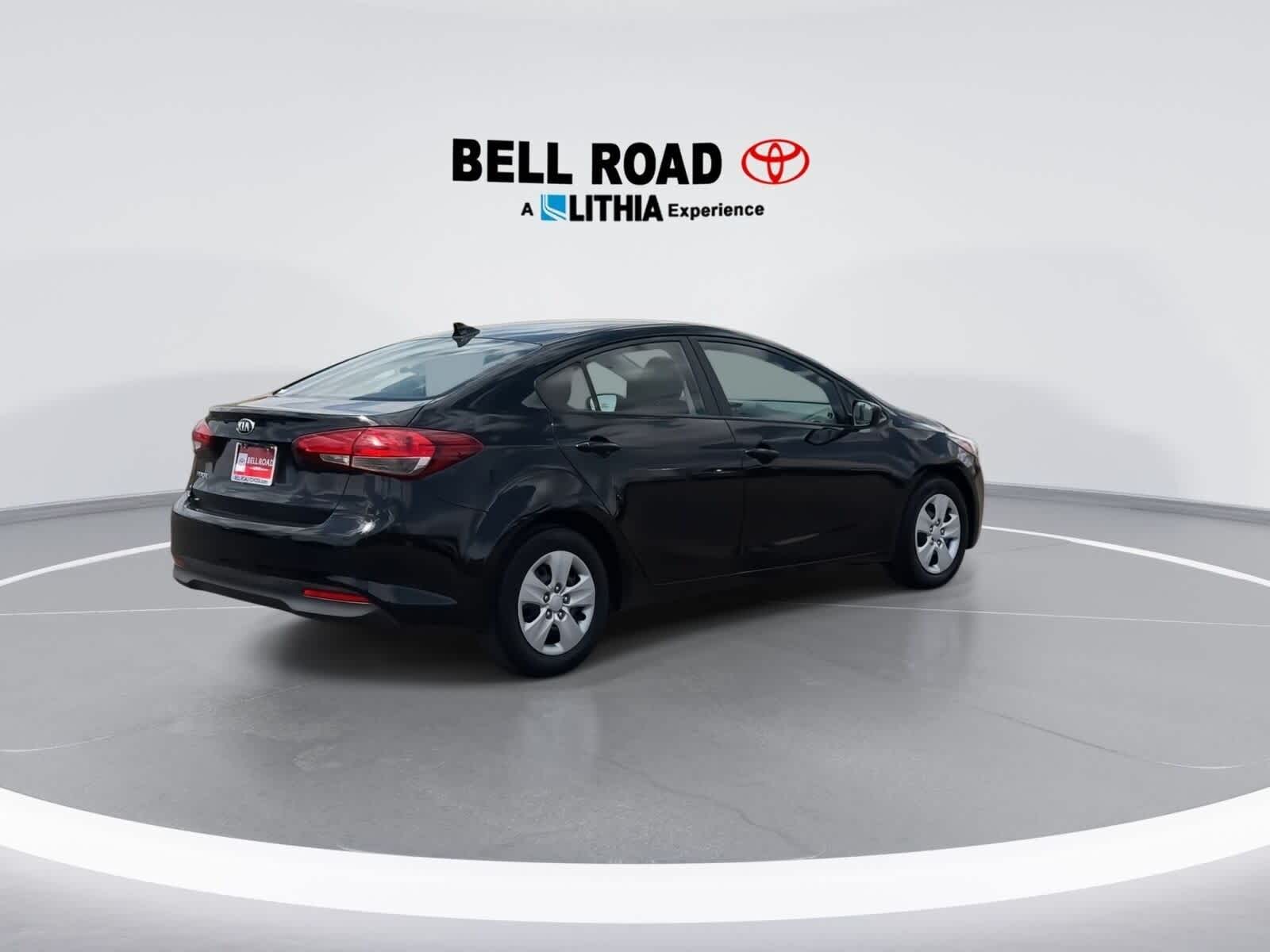 2017 Kia Forte LX 8