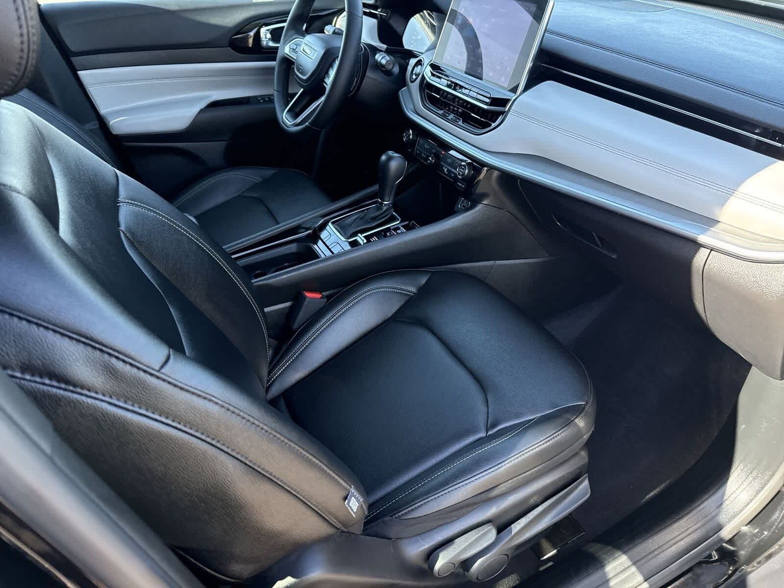 Thumbnail: 2025 Jeep Compass - 11