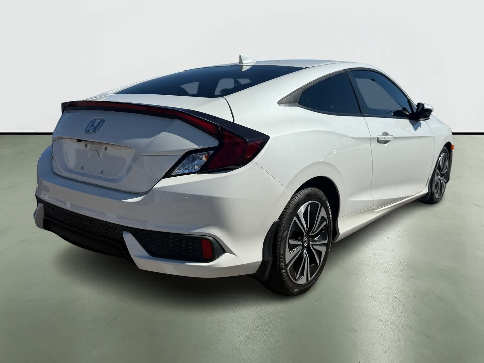 Thumbnail: 2018 Honda Civic - 4
