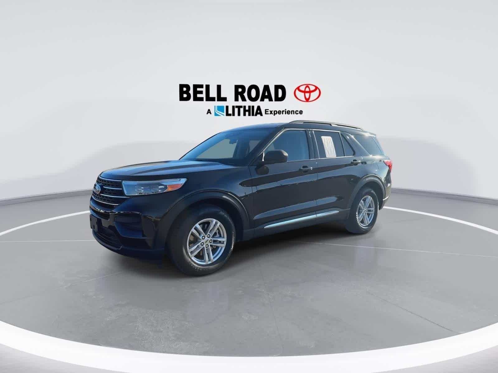 Thumbnail: 2022 Ford Explorer - 3