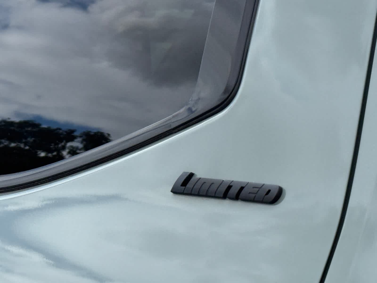 Thumbnail: 2025 Toyota Tundra - 12