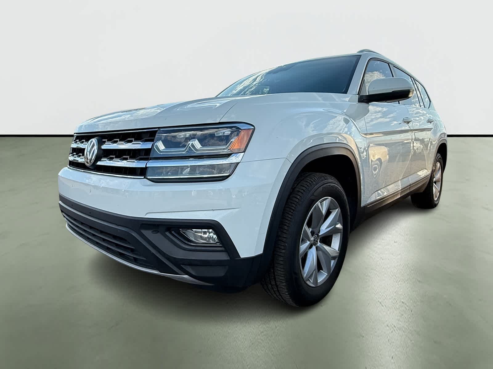 Thumbnail: 2019 Volkswagen Atlas - 2