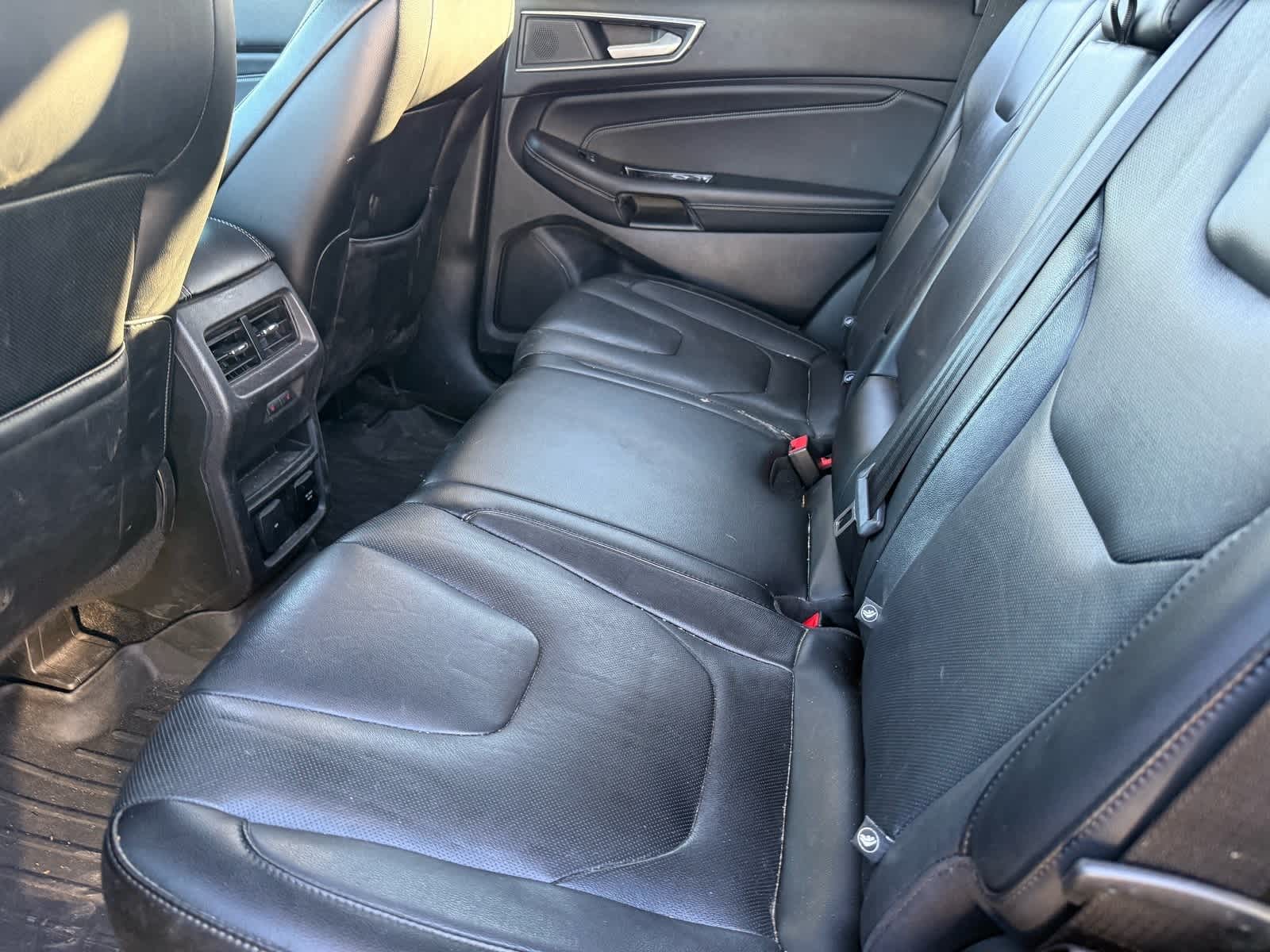 Thumbnail: 2019 Ford Edge - 15