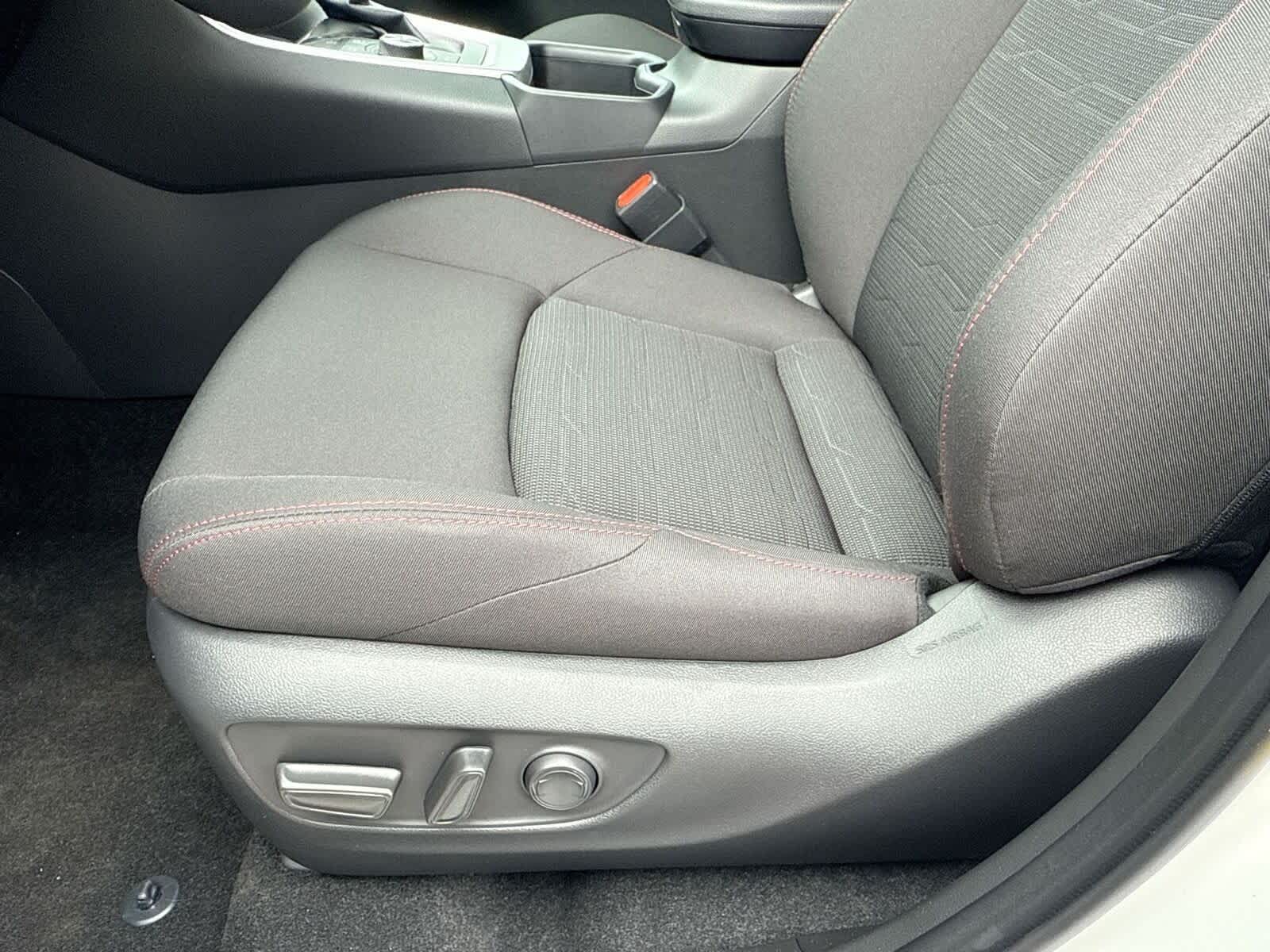 Thumbnail: 2025 Toyota RAV4 - 18