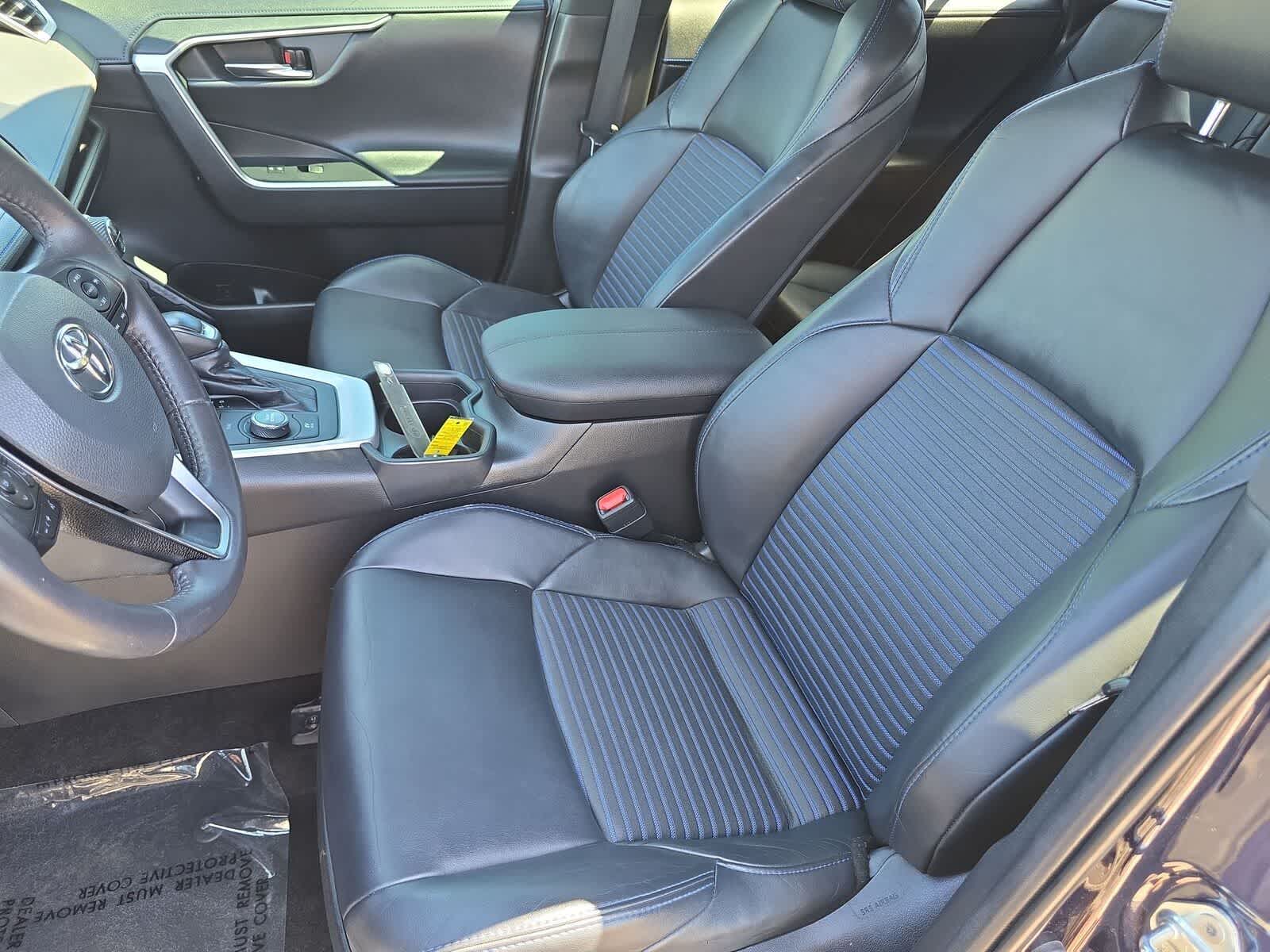 Thumbnail: 2020 Toyota RAV4 - 17