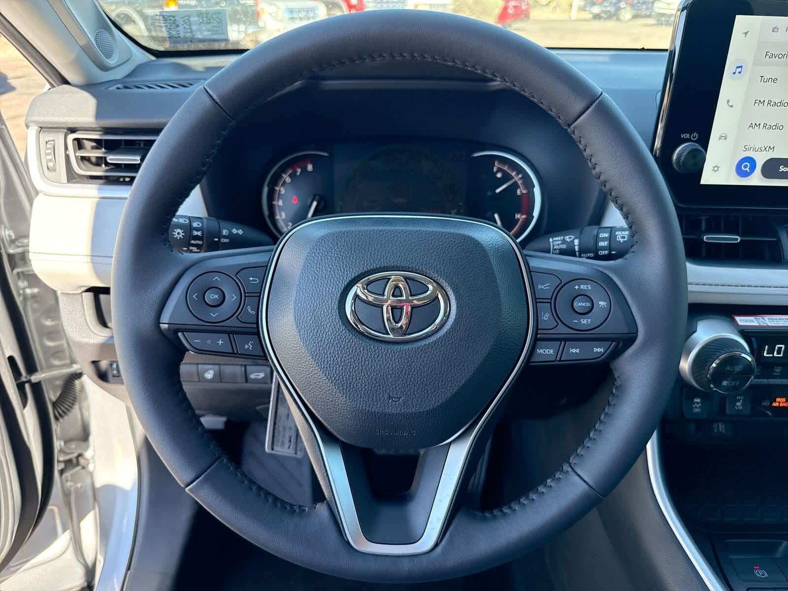 Thumbnail: 2025 Toyota RAV4 - 26