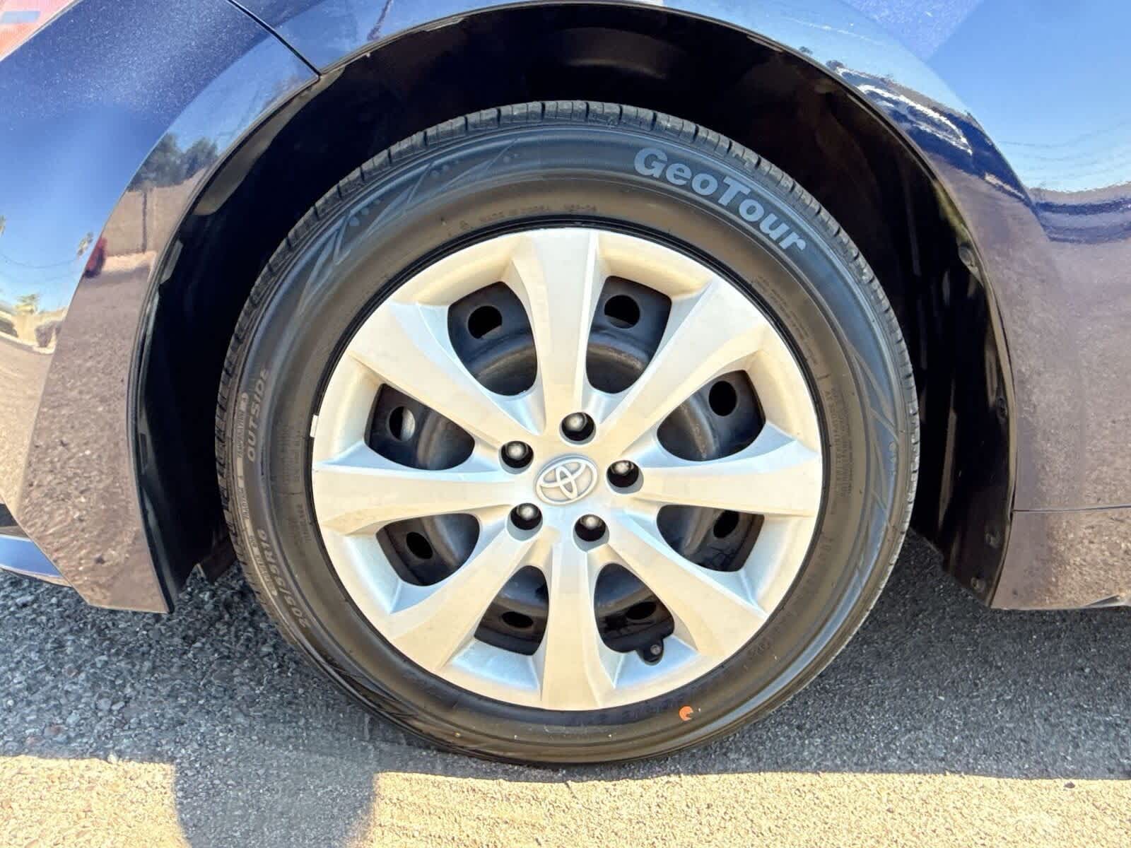 Thumbnail: 2024 Toyota Corolla - 10