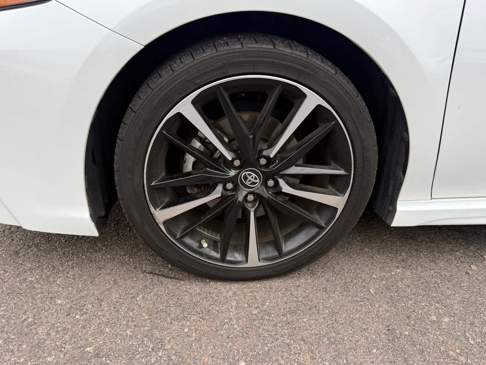 Thumbnail: 2019 Toyota Camry - 6
