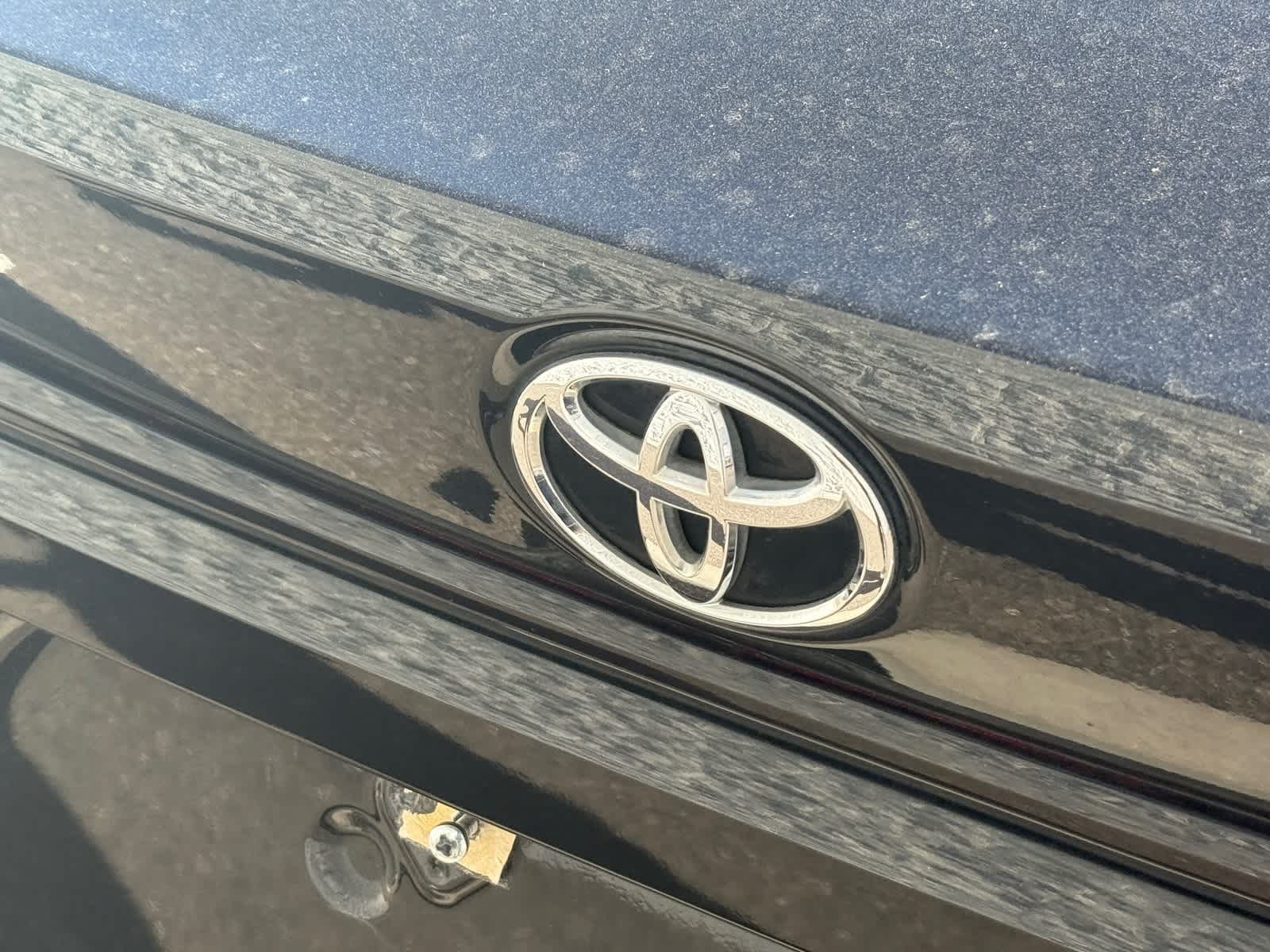 Thumbnail: 2022 Toyota Corolla - 9