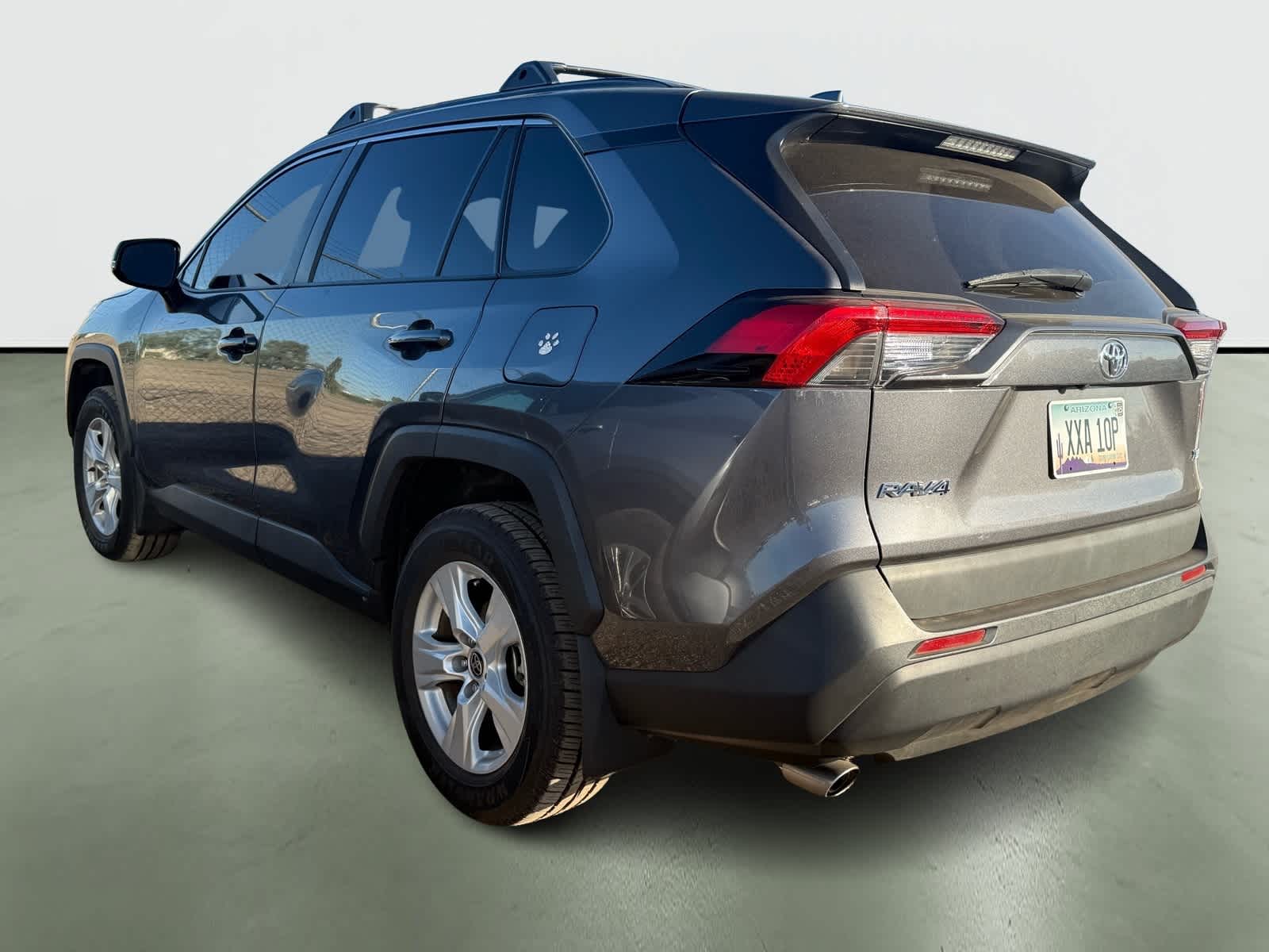 Thumbnail: 2021 Toyota RAV4 - 3