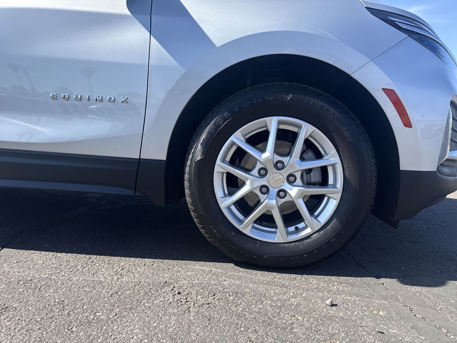 Thumbnail: 2022 Chevrolet Equinox - 10