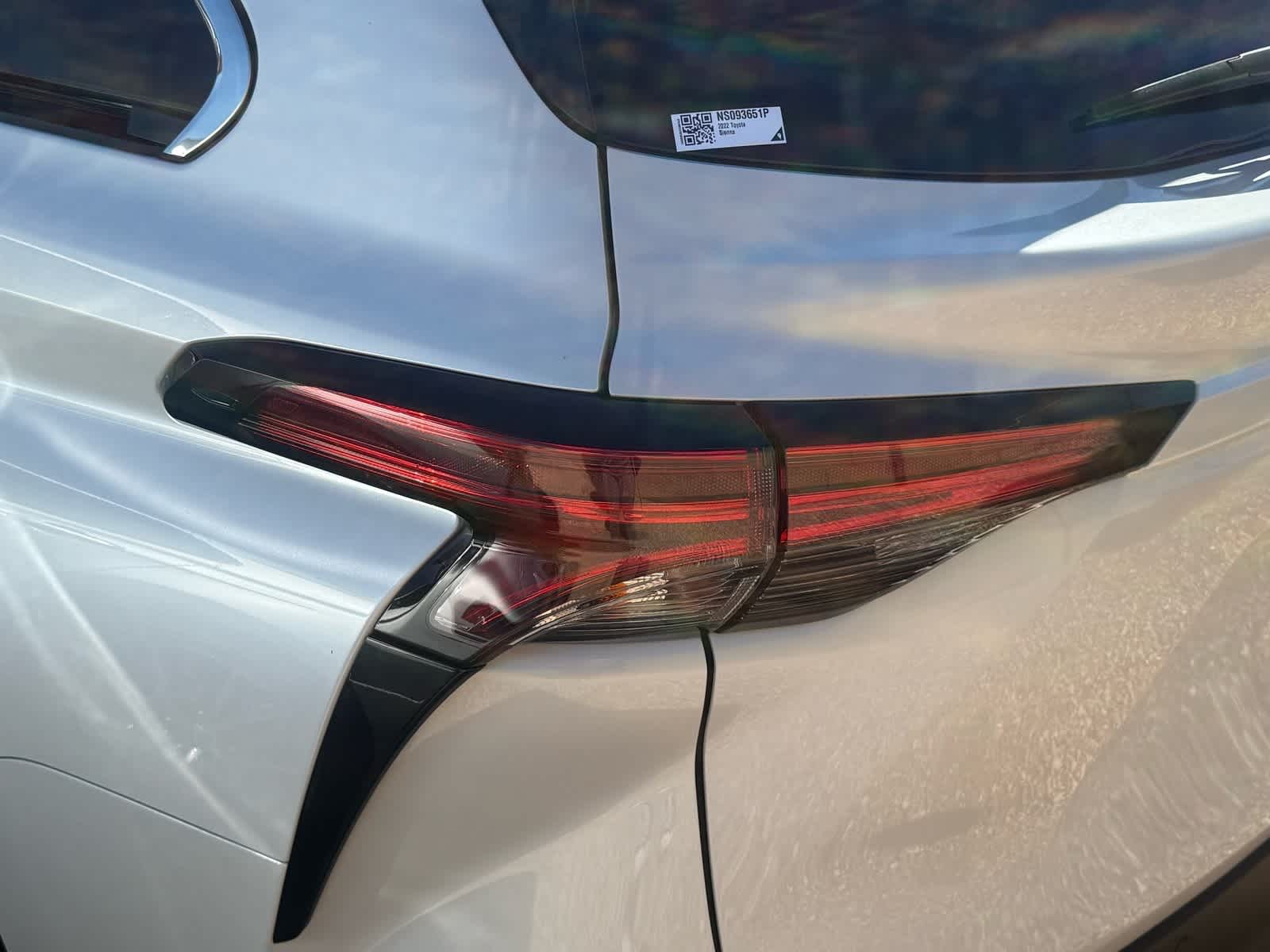 Thumbnail: 2022 Toyota Sienna - 13