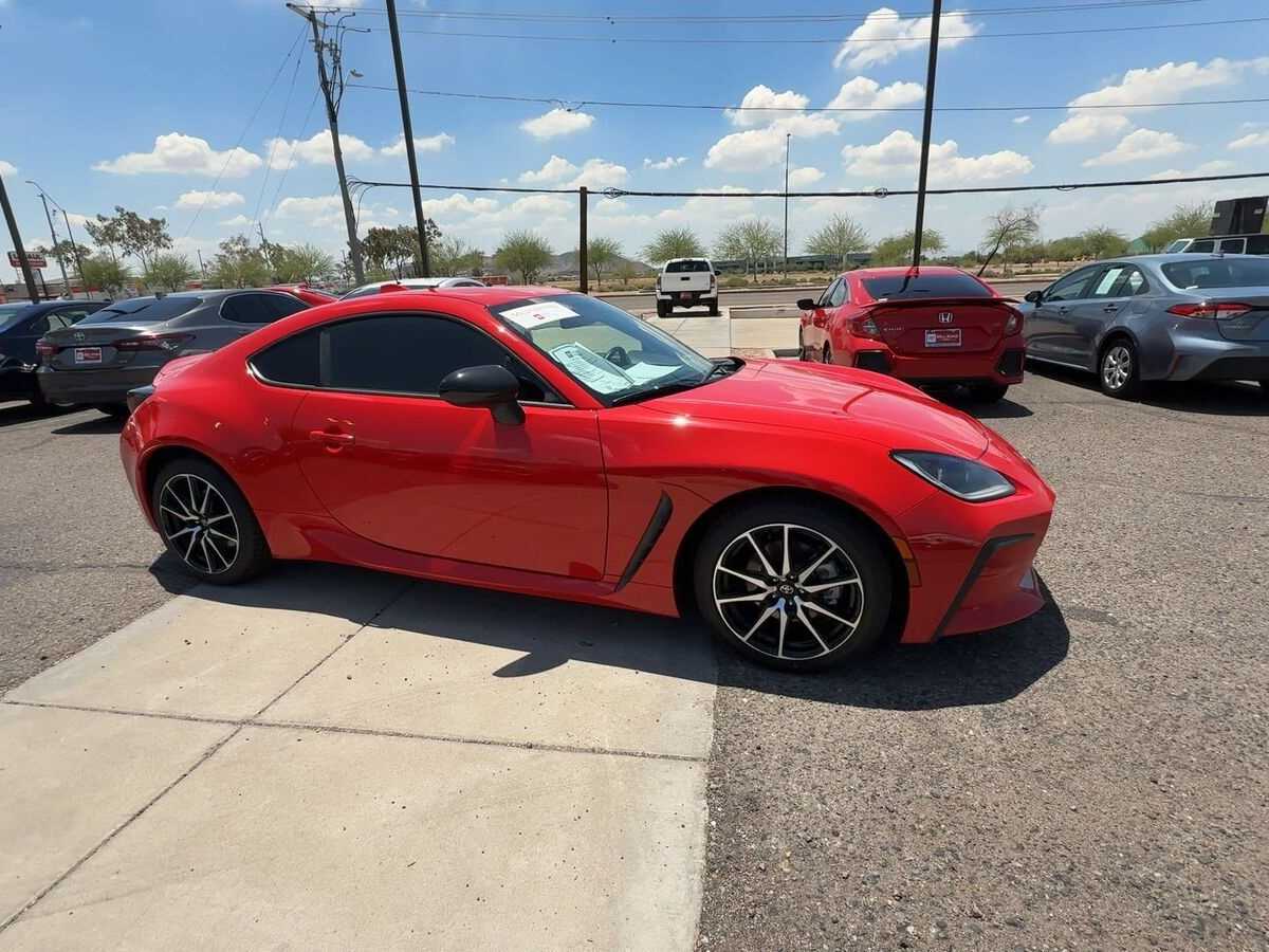 Thumbnail: 2023 Toyota GR86 - 9