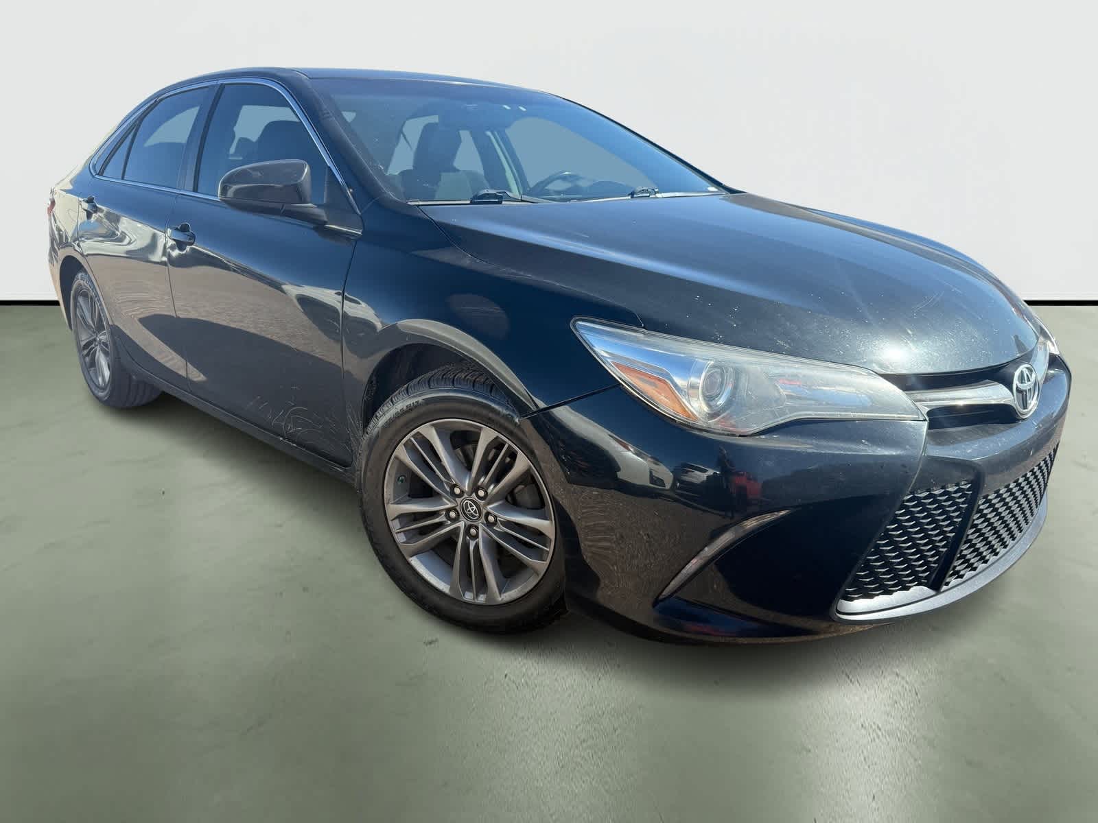 Thumbnail: 2017 Toyota Camry - 5