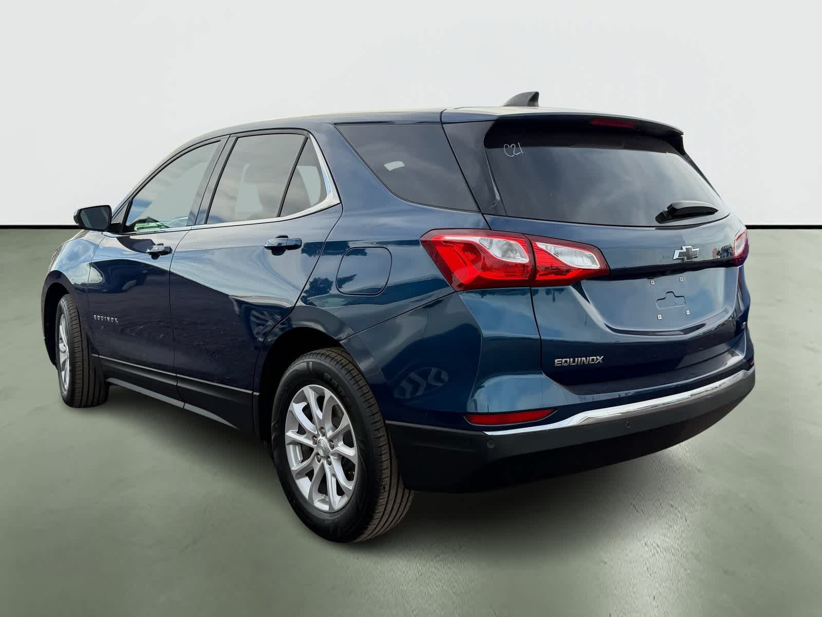 Thumbnail: 2020 Chevrolet Equinox - 3