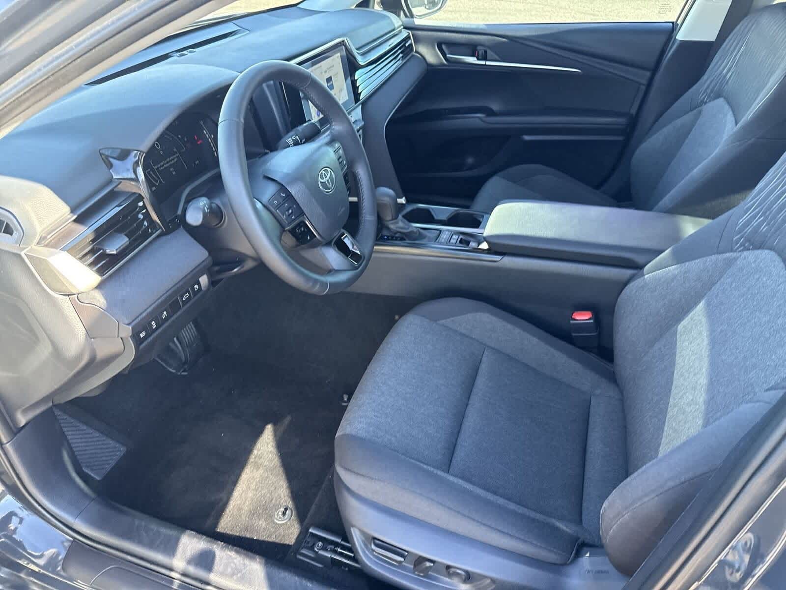 Thumbnail: 2025 Toyota Camry - 16