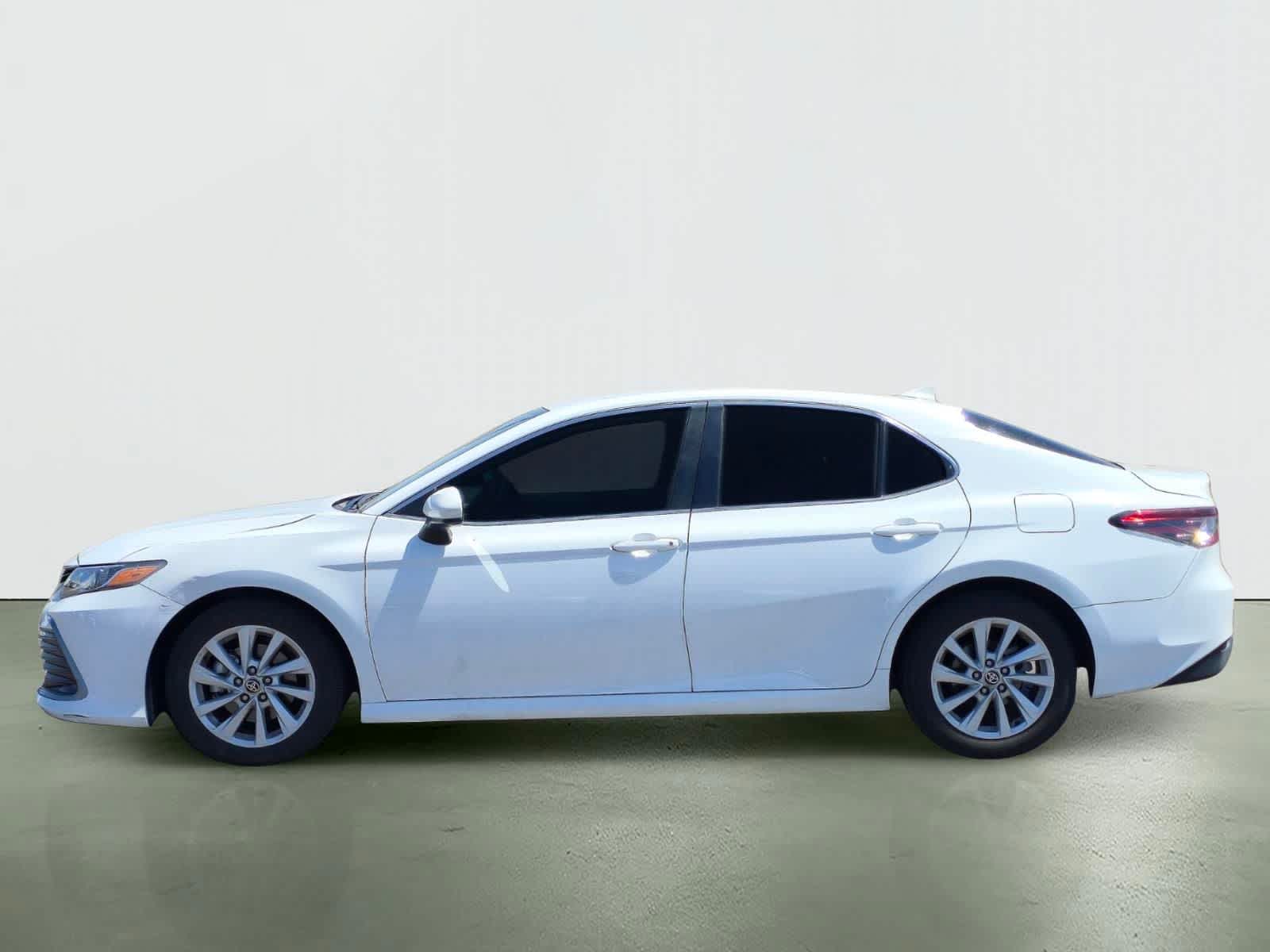 Thumbnail: 2022 Toyota Camry - 3