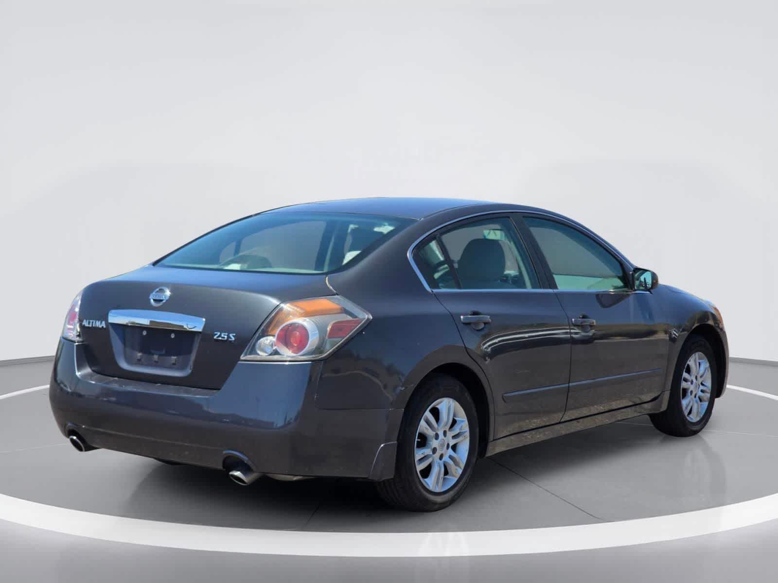 Thumbnail: 2012 Nissan Altima - 6