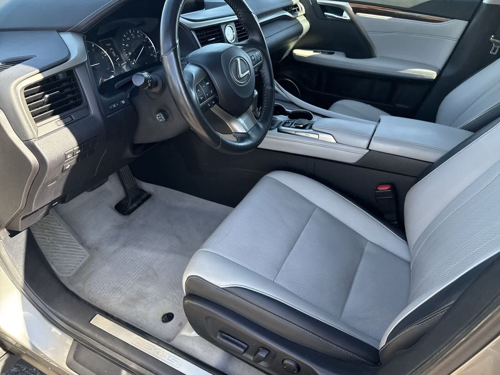 Thumbnail: 2017 Lexus RX - 16