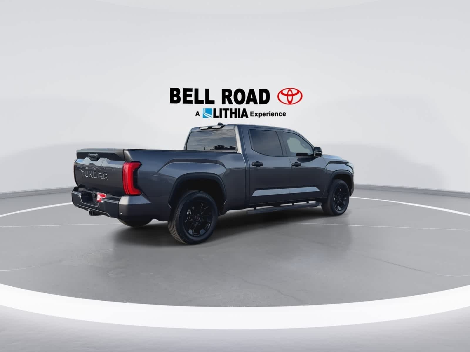 Thumbnail: 2022 Toyota Tundra - 8