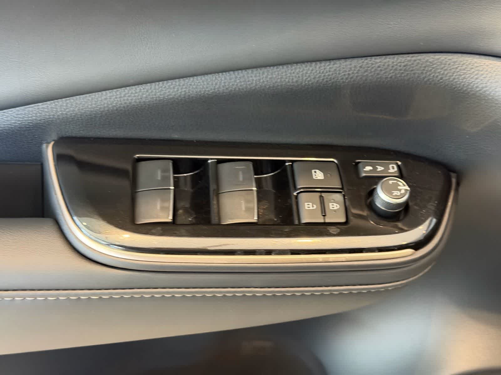 Thumbnail: 2026 Toyota Crown Signia - 11