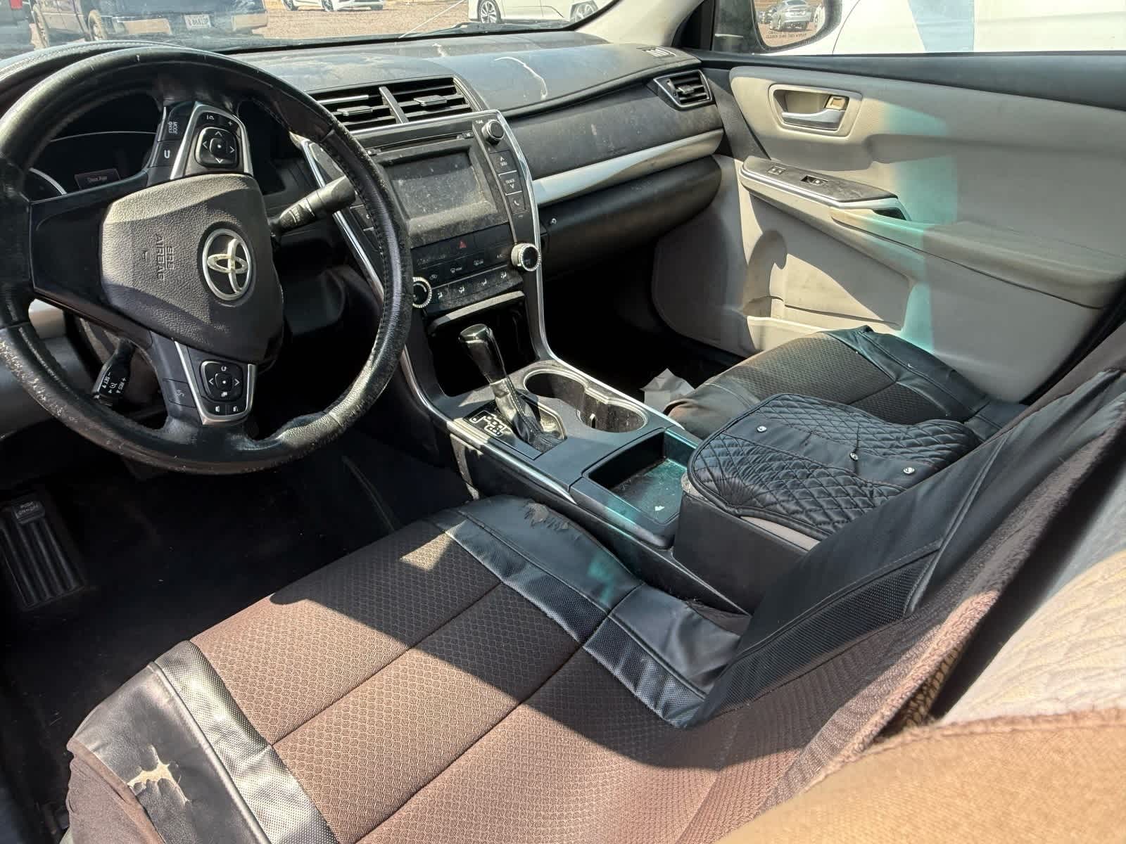 Thumbnail: 2015 Toyota Camry - 9