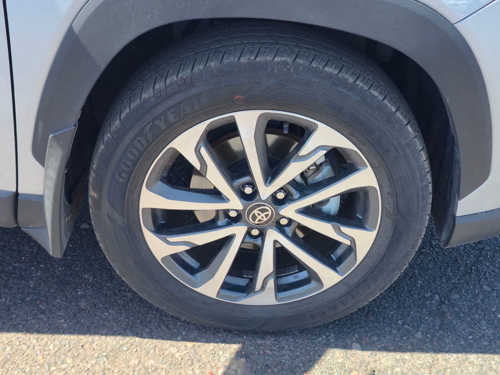 Thumbnail: 2024 Toyota Corolla Cross - 11