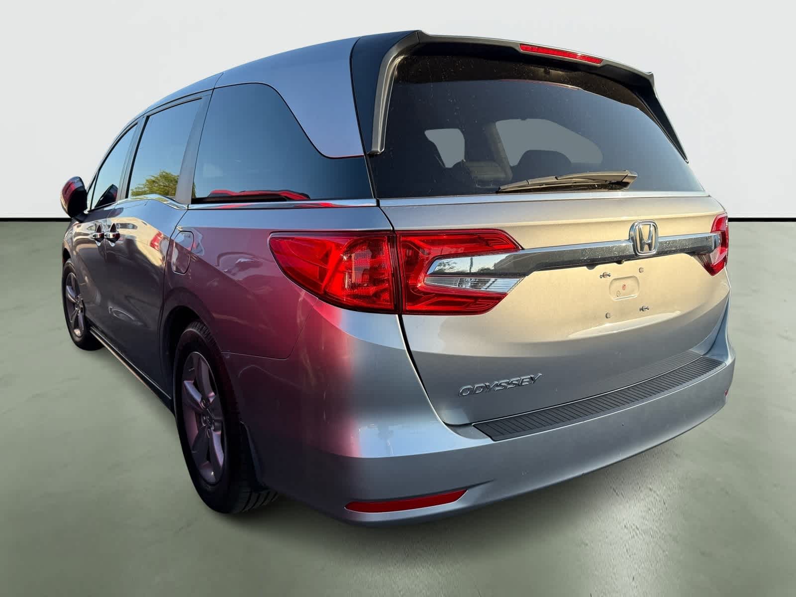 Thumbnail: 2019 Honda Odyssey - 3