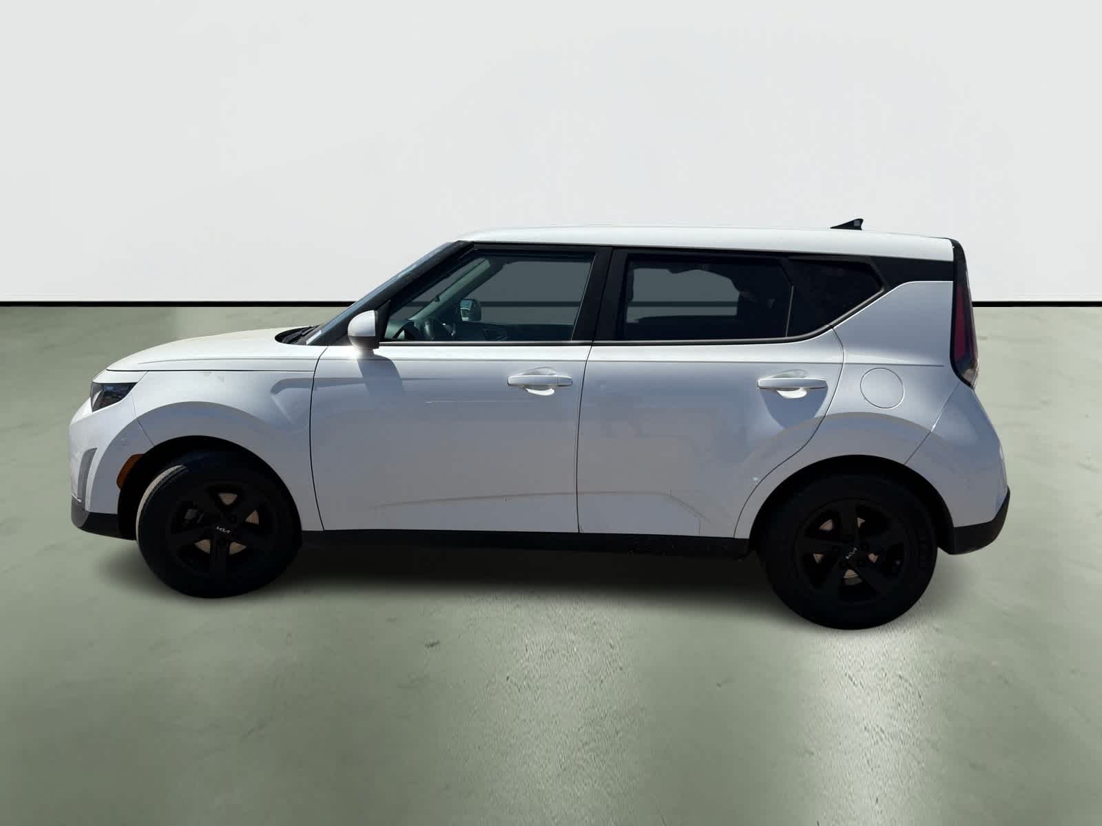 Thumbnail: 2023 Kia Soul - 3