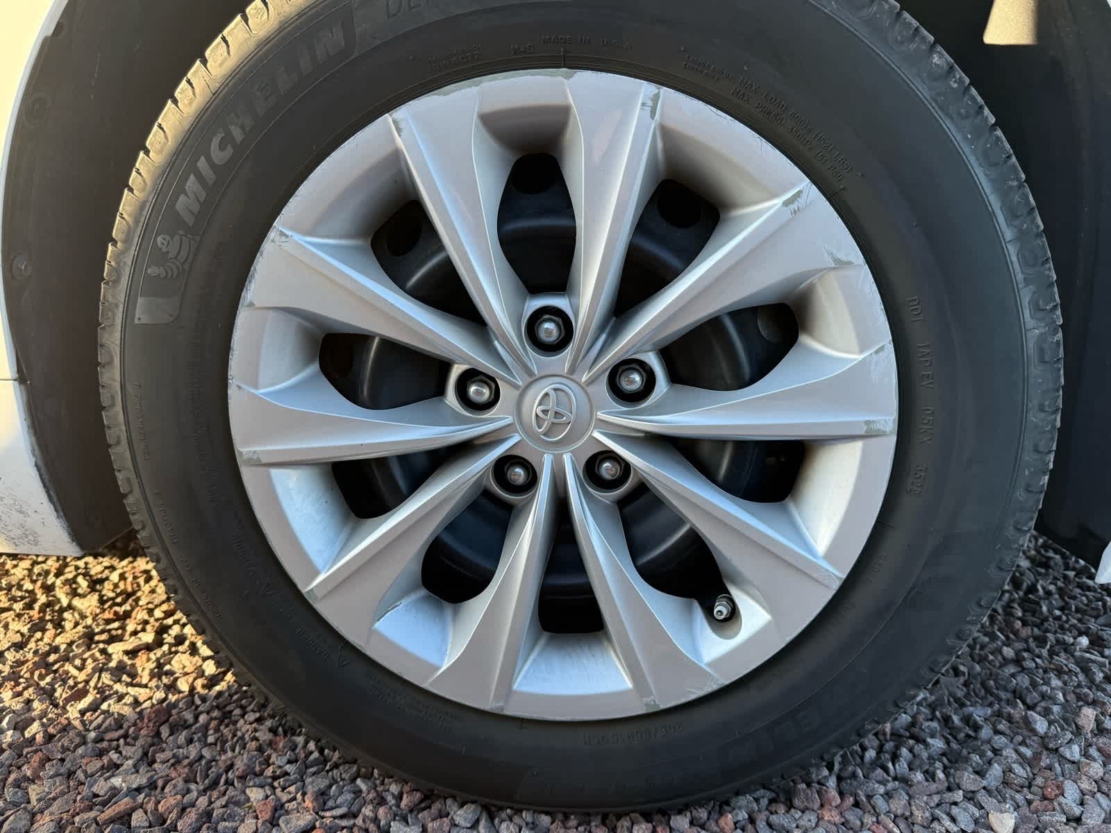 2017 Toyota Camry LE 6