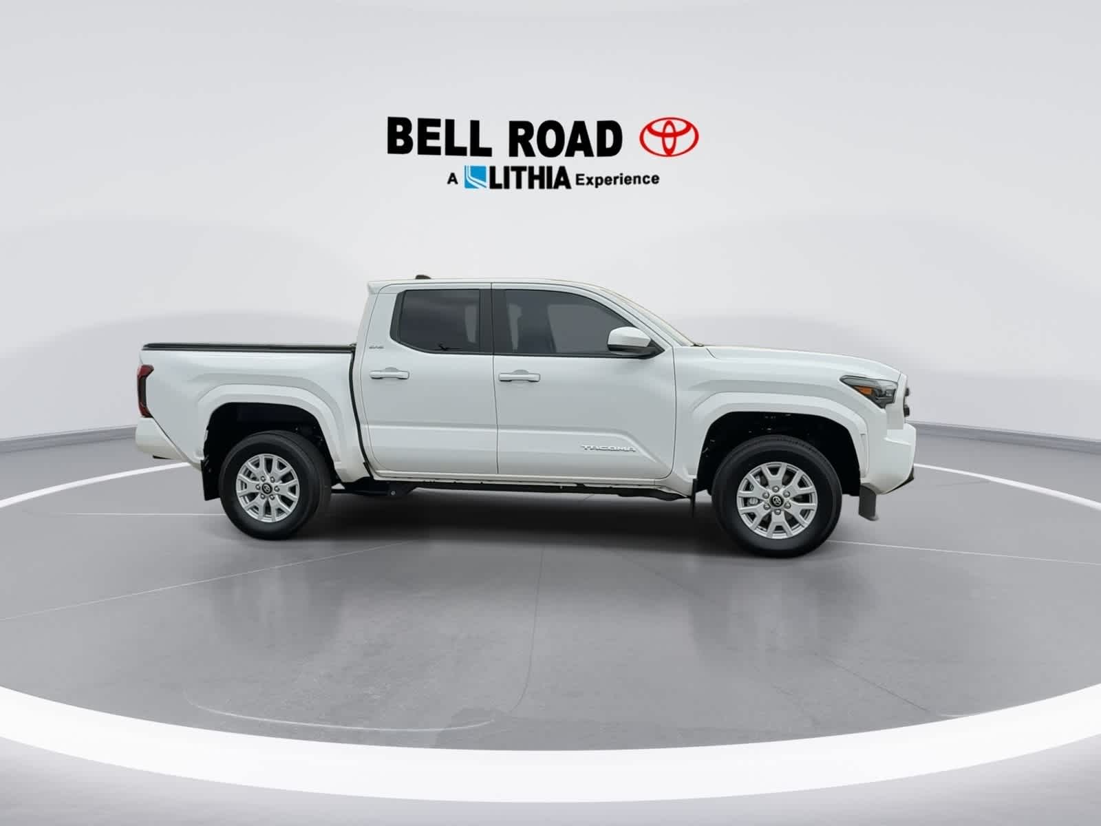 Thumbnail: 2024 Toyota Tacoma - 9