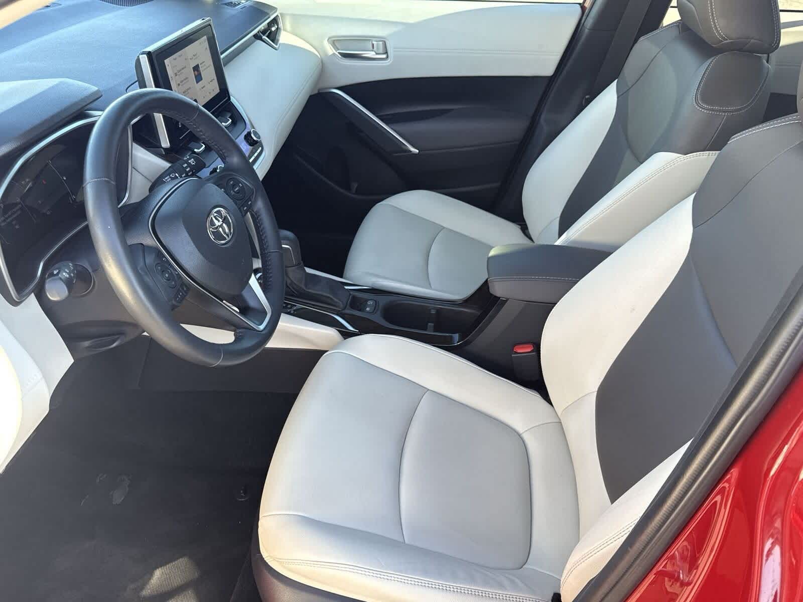 Thumbnail: 2023 Toyota Corolla Cross - 17