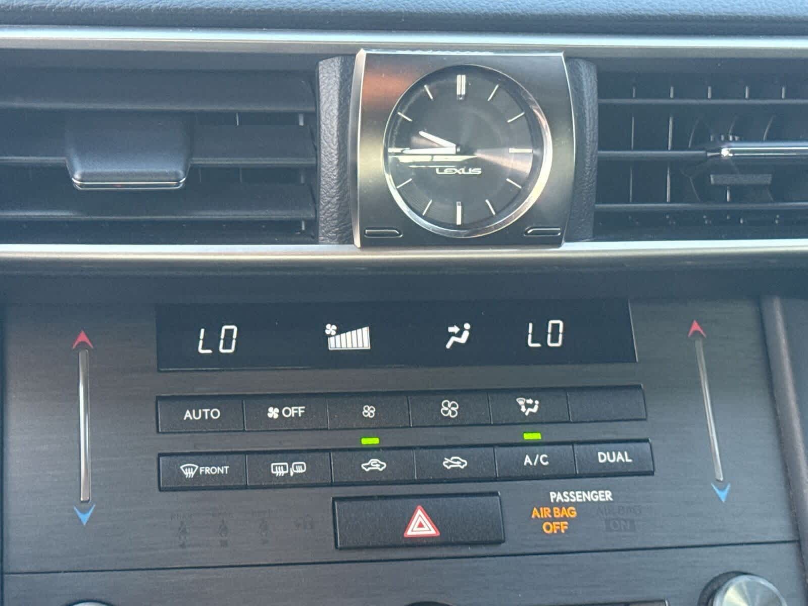 Thumbnail: 2019 Lexus IS - 22