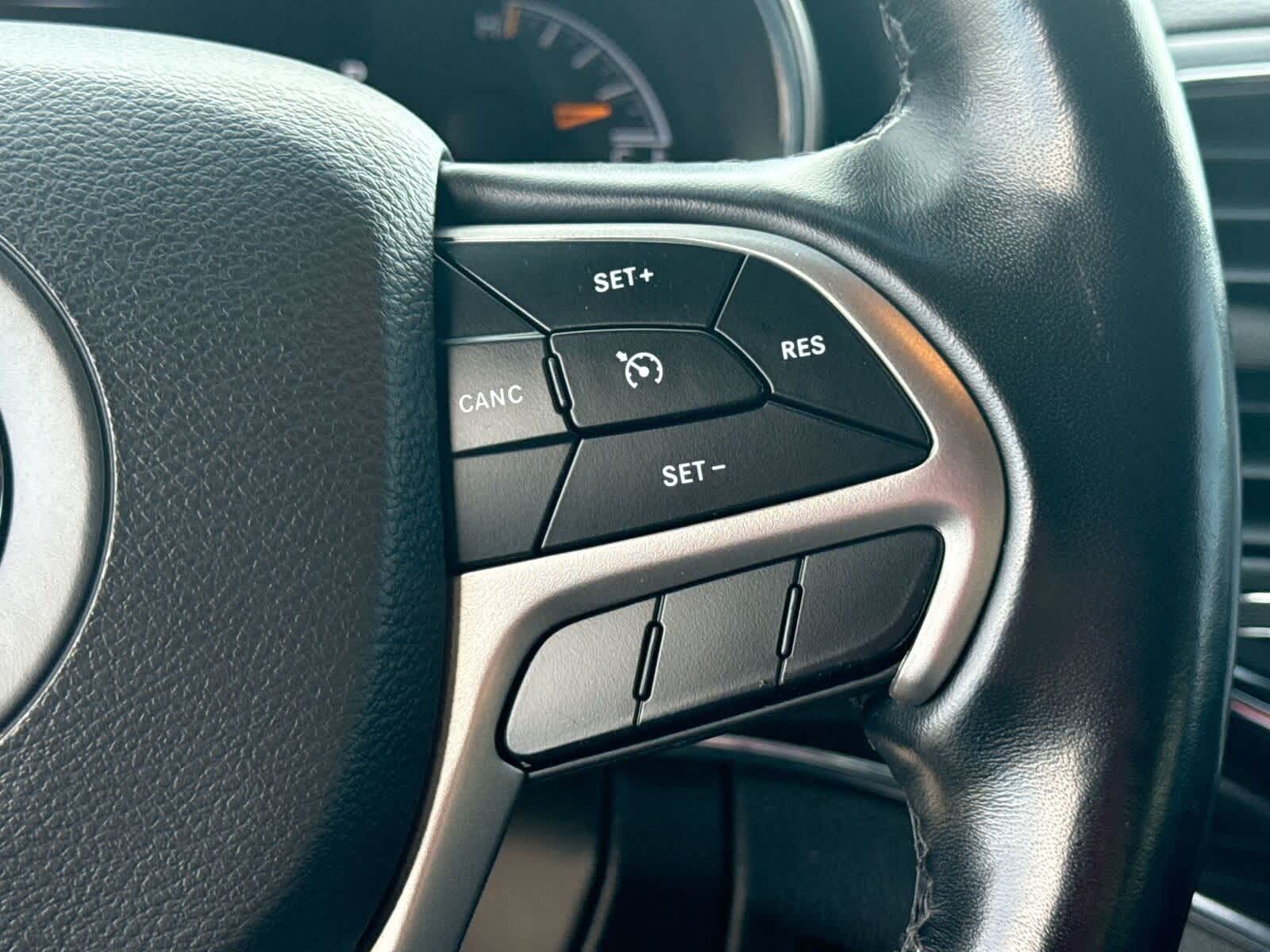 Thumbnail: 2022 Jeep Grand Cherokee - 28