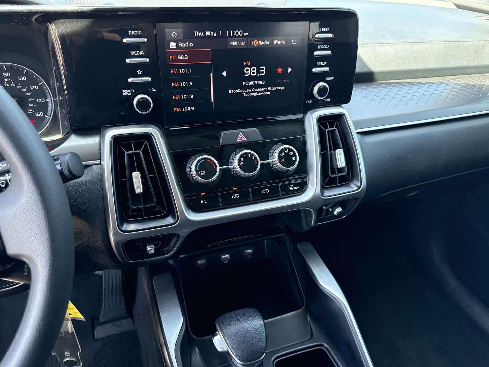 2022 Kia Sorento LX 19