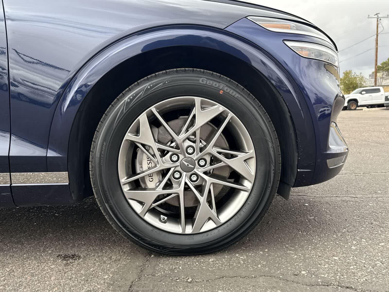 Thumbnail: 2025 Genesis GV70 - 10