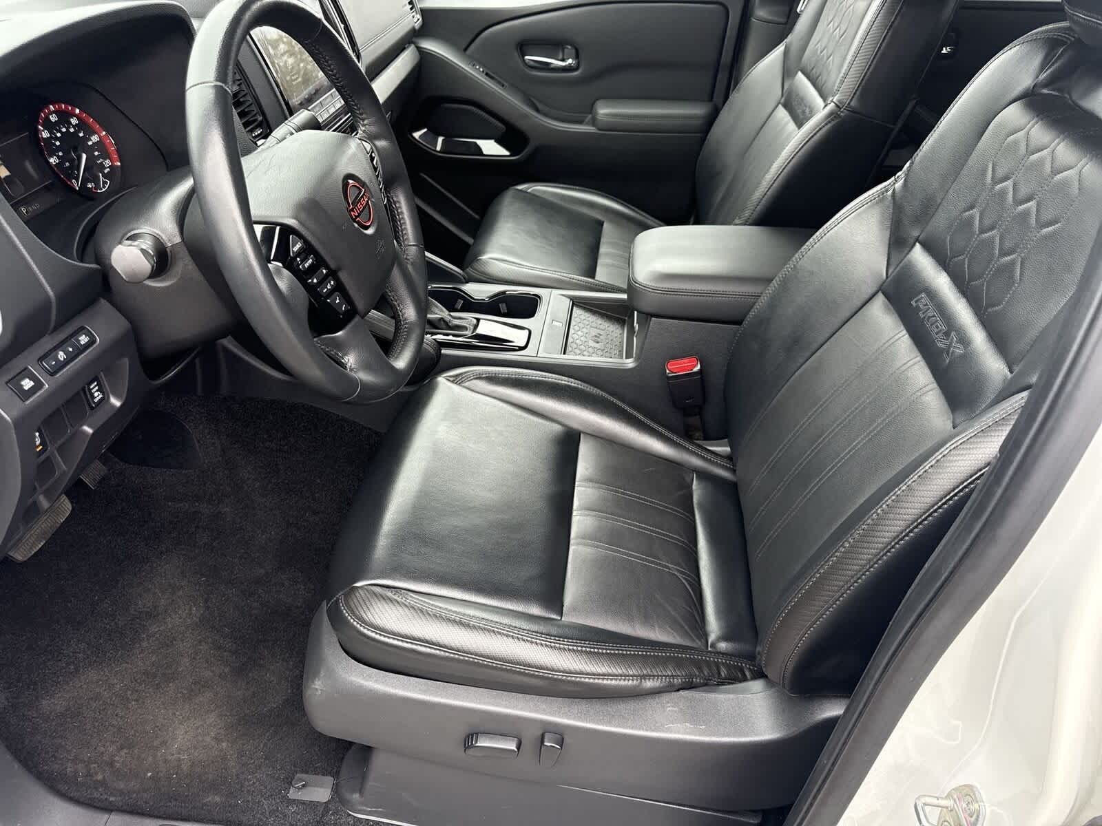 Thumbnail: 2022 Nissan Frontier - 17