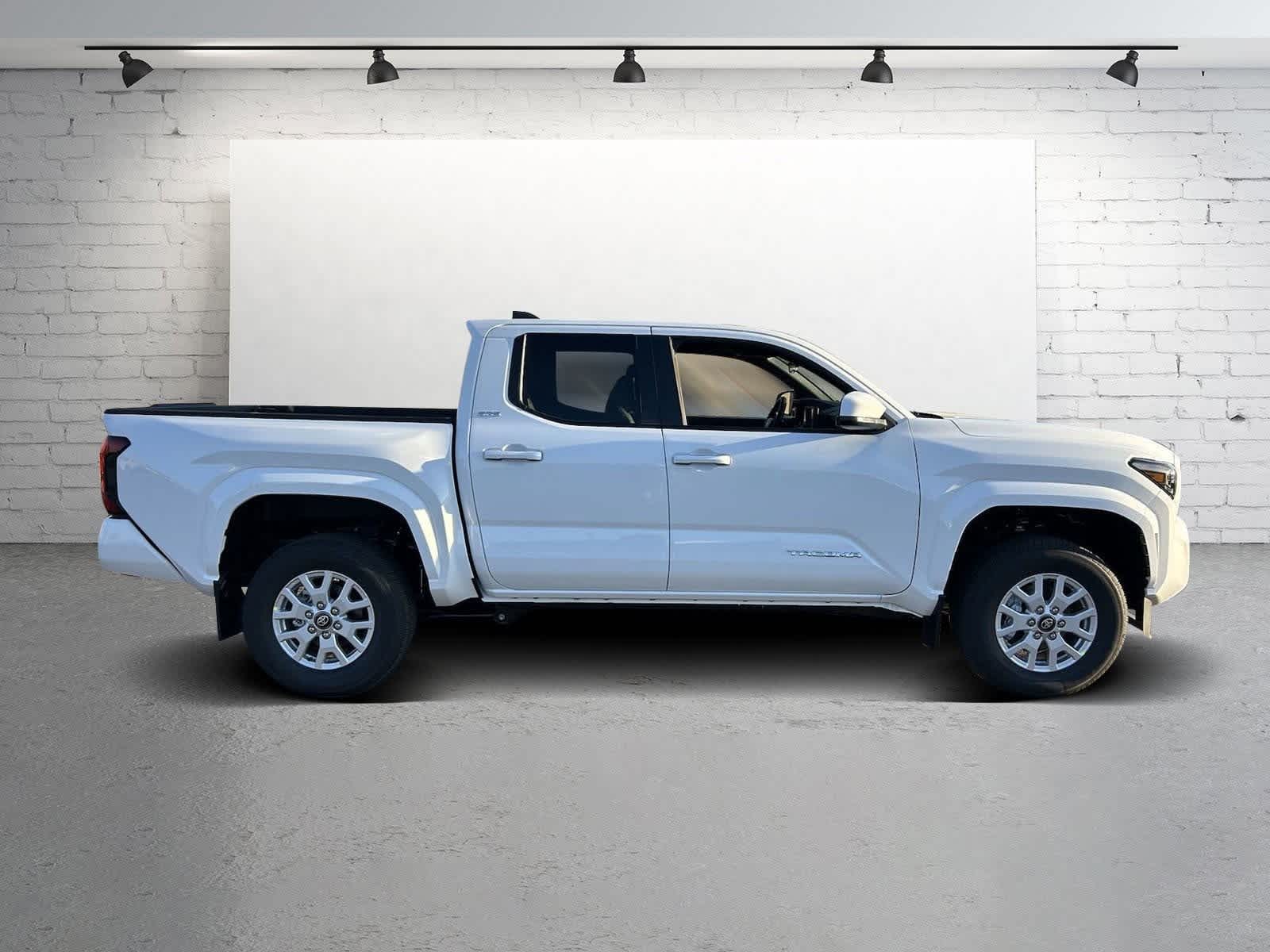 2024 Toyota Tacoma SR5 7