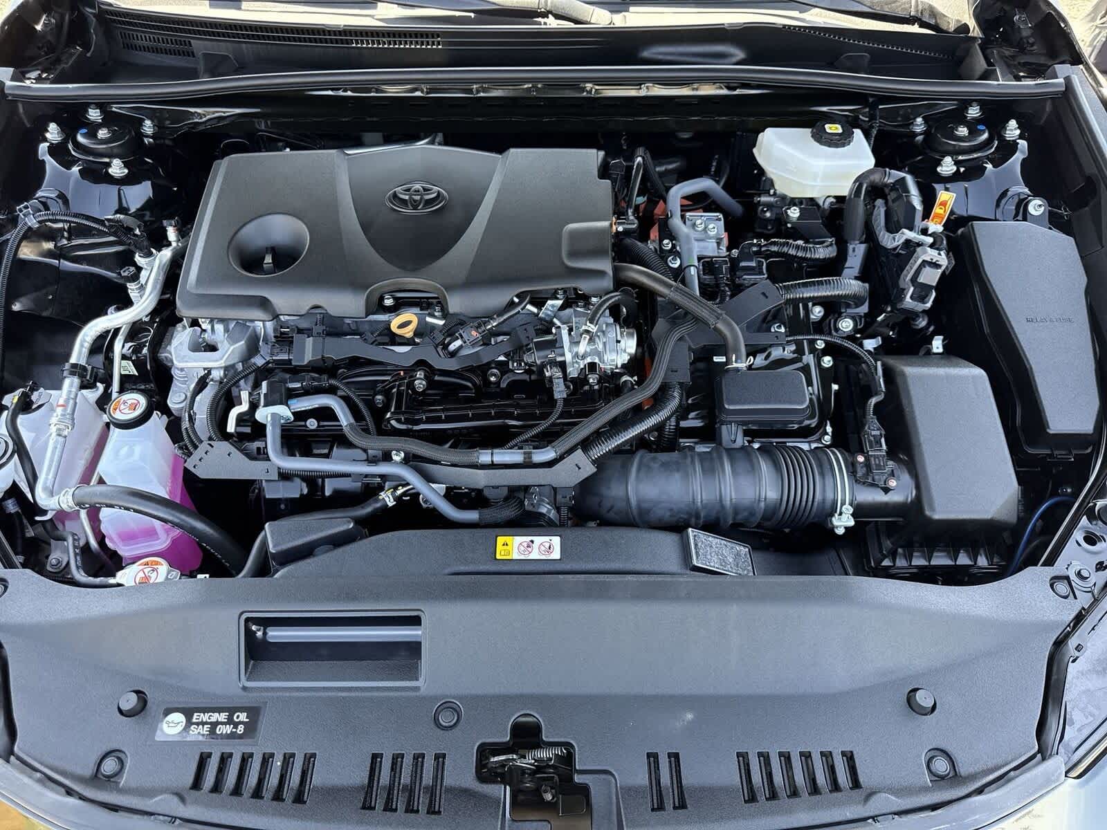 2025 Toyota Camry SE 31