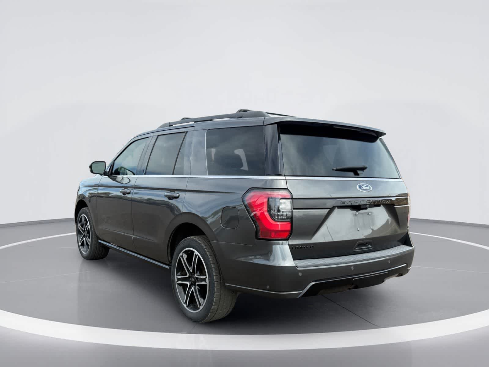Thumbnail: 2021 Ford Expedition - 3