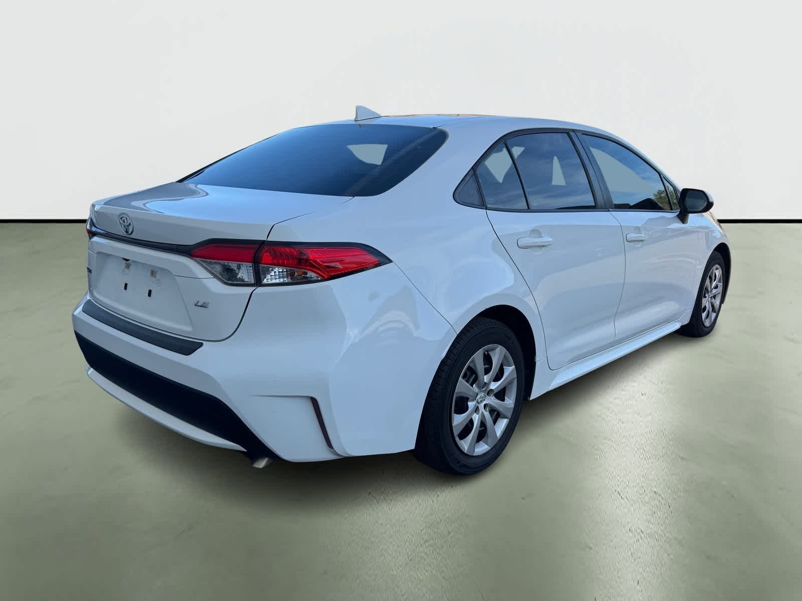 Thumbnail: 2021 Toyota Corolla - 4