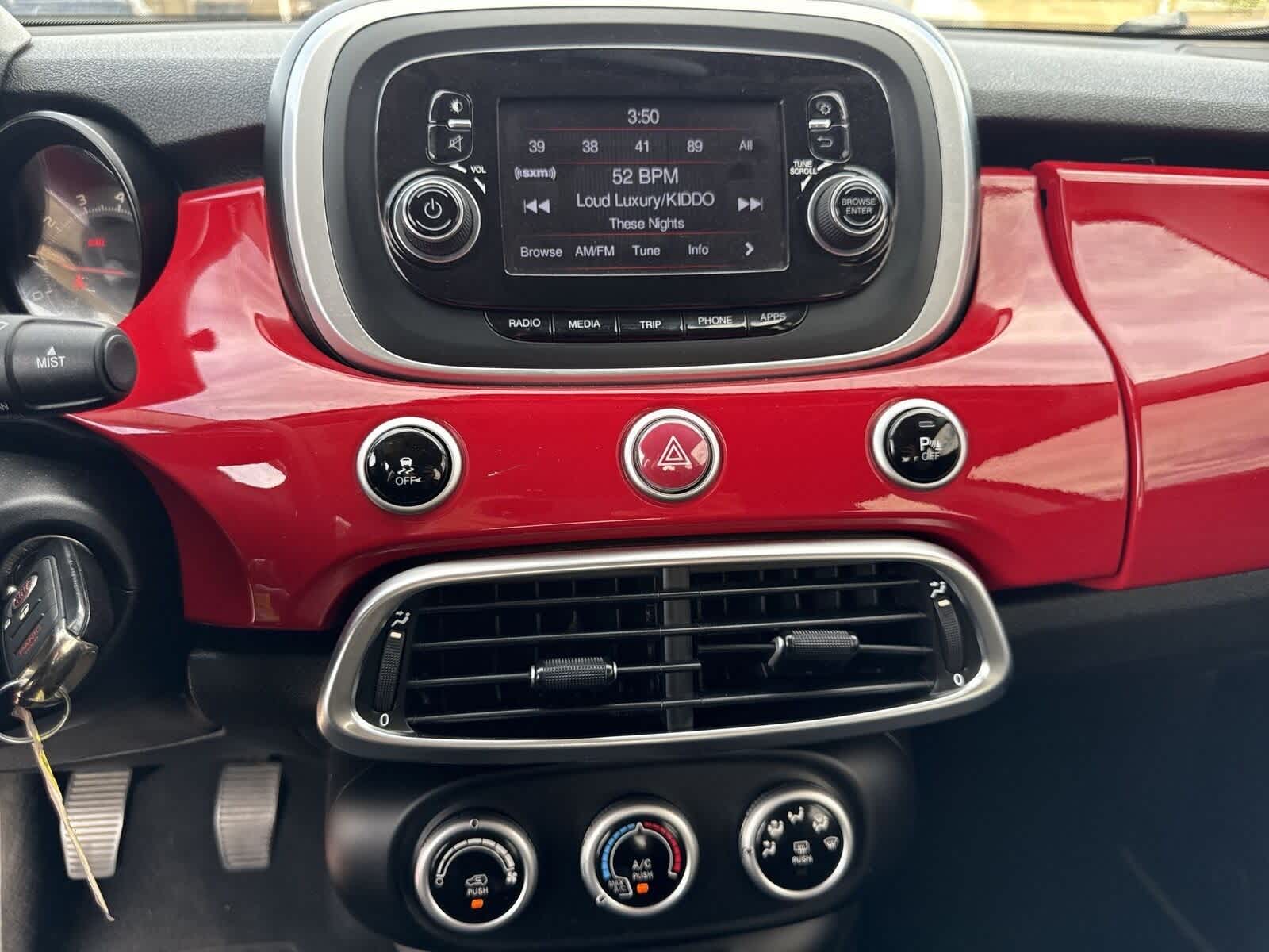 Thumbnail: 2017 Fiat 500X - 19