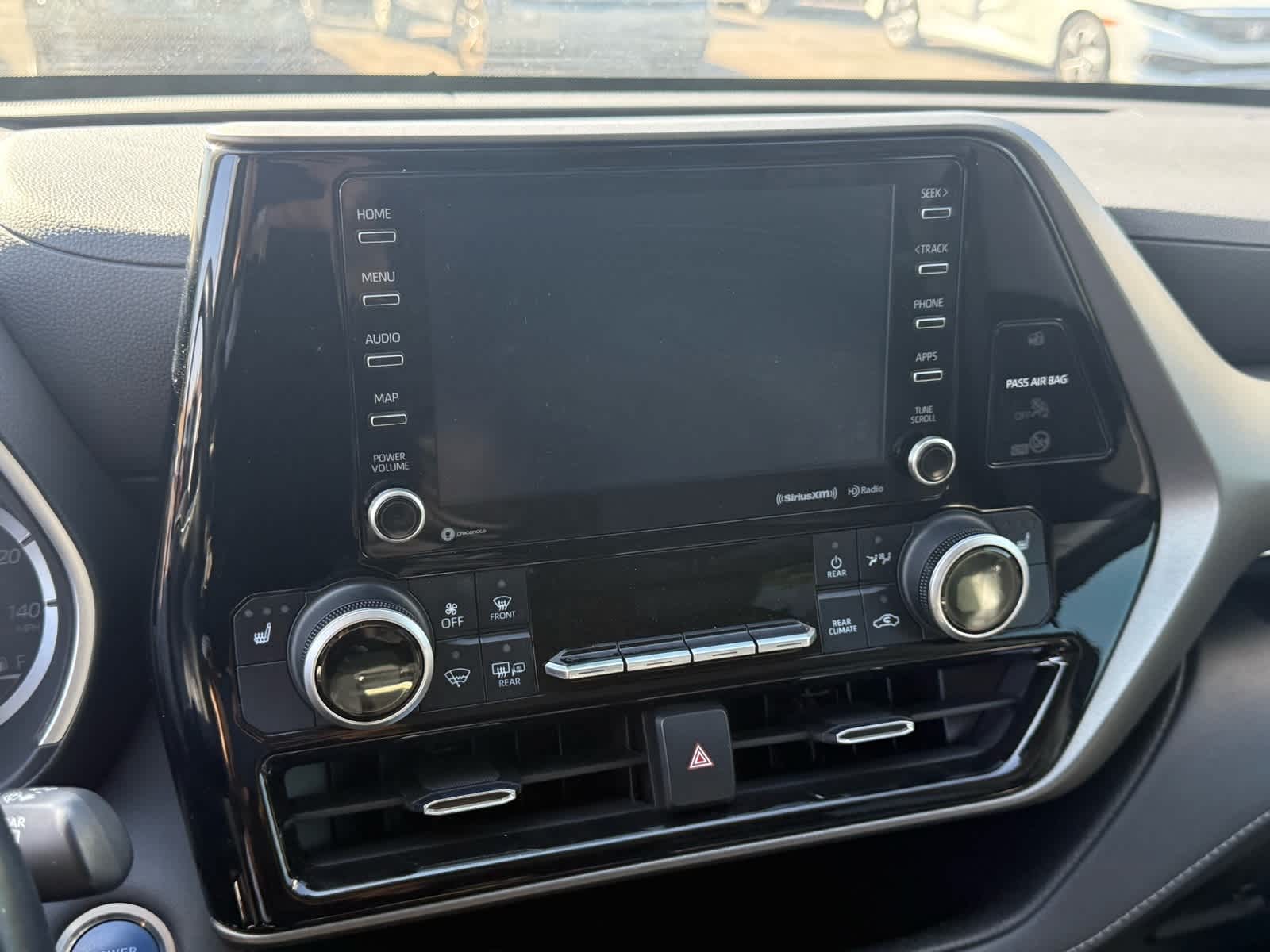 2021 Toyota Highlander XLE 17