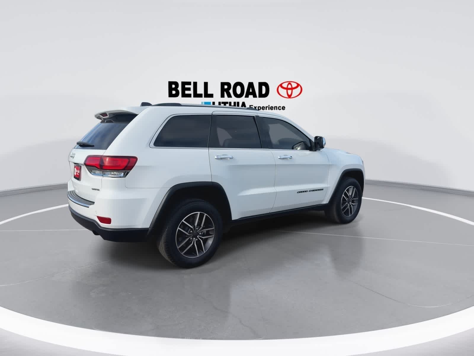 Thumbnail: 2022 Jeep Grand Cherokee - 8