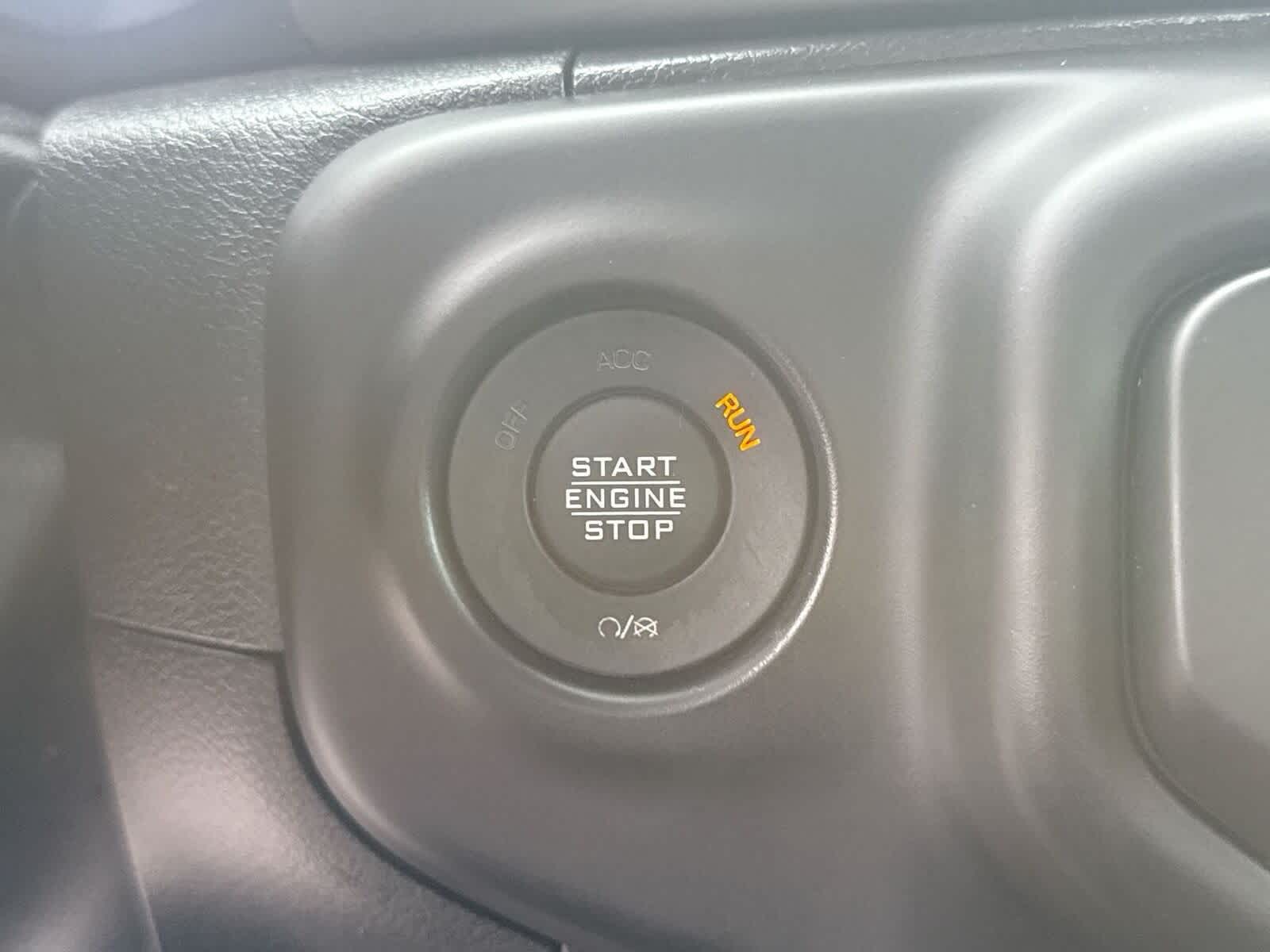 Thumbnail: 2021 Jeep Wrangler - 25