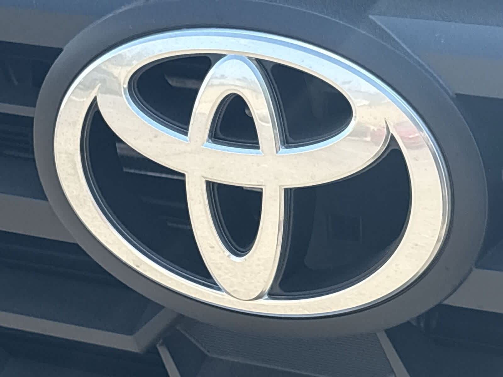 Thumbnail: 2025 Toyota Tacoma - 33