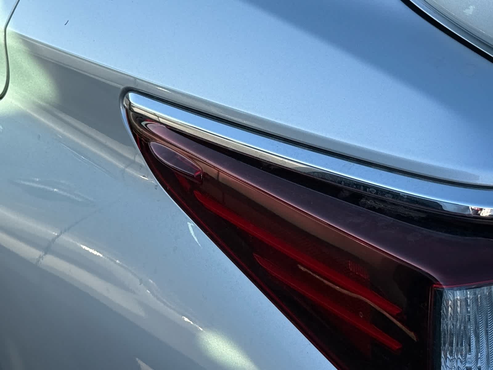 Thumbnail: 2020 Lexus ES - 13