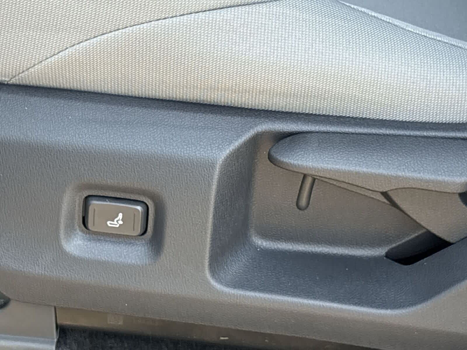 Thumbnail: 2025 Toyota Tacoma - 18