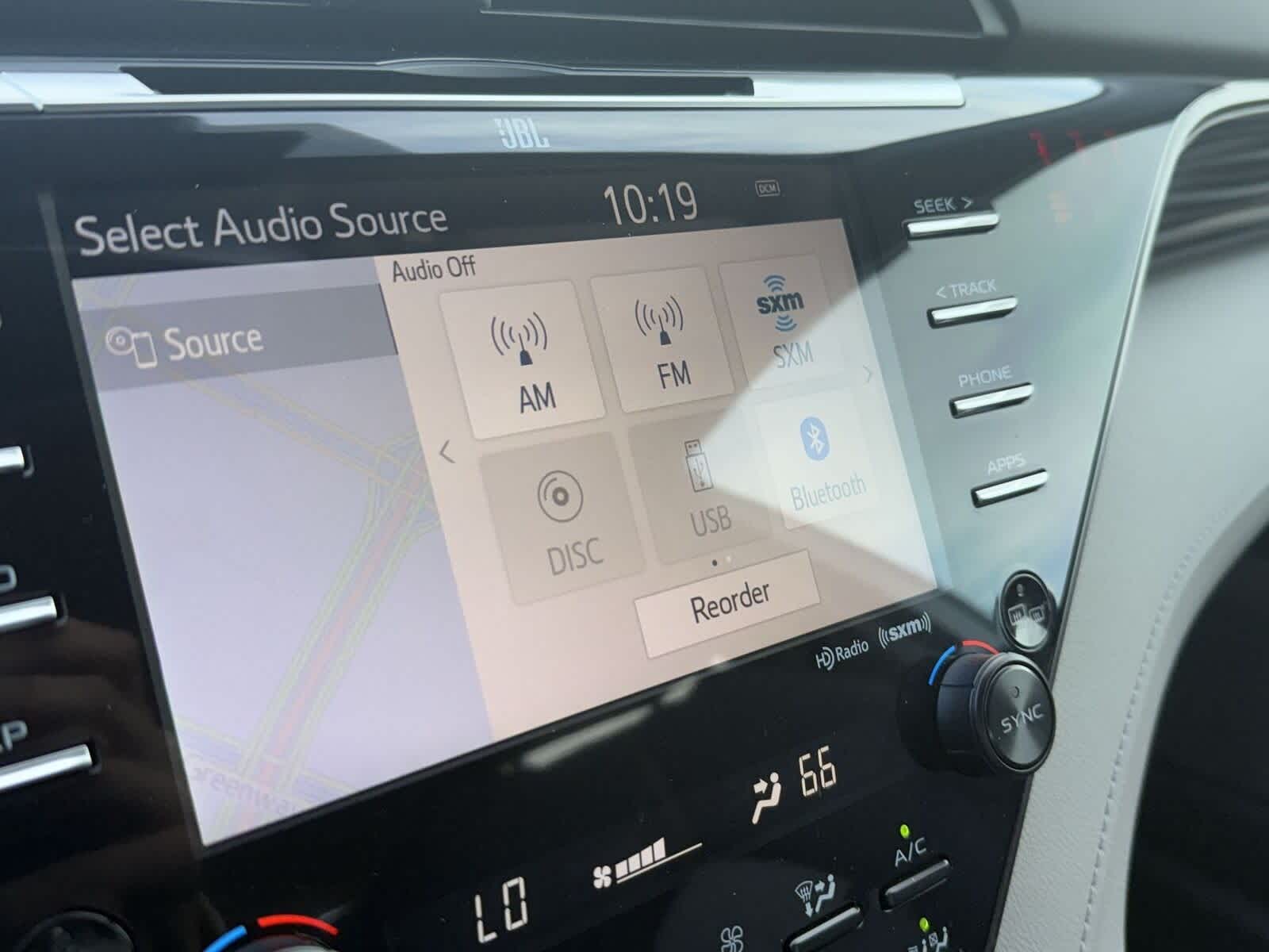 Thumbnail: 2019 Toyota Camry - 17